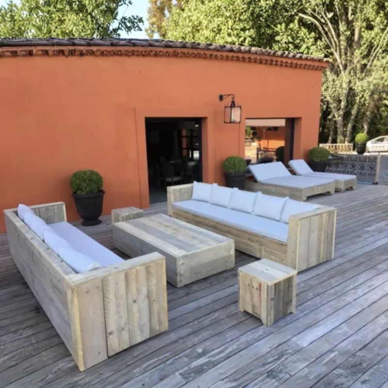 Canapé palette avec coussins sur mesure en tissu déperlant