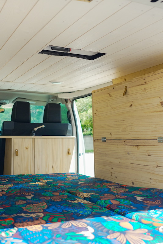 Coussins van à motifs