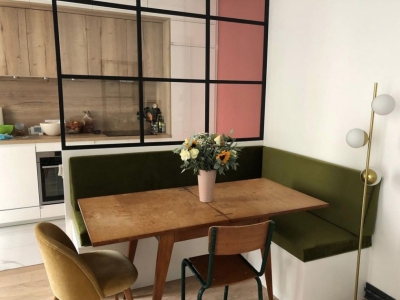 Ambiance et déco : le coussin sur mesure pour banquette